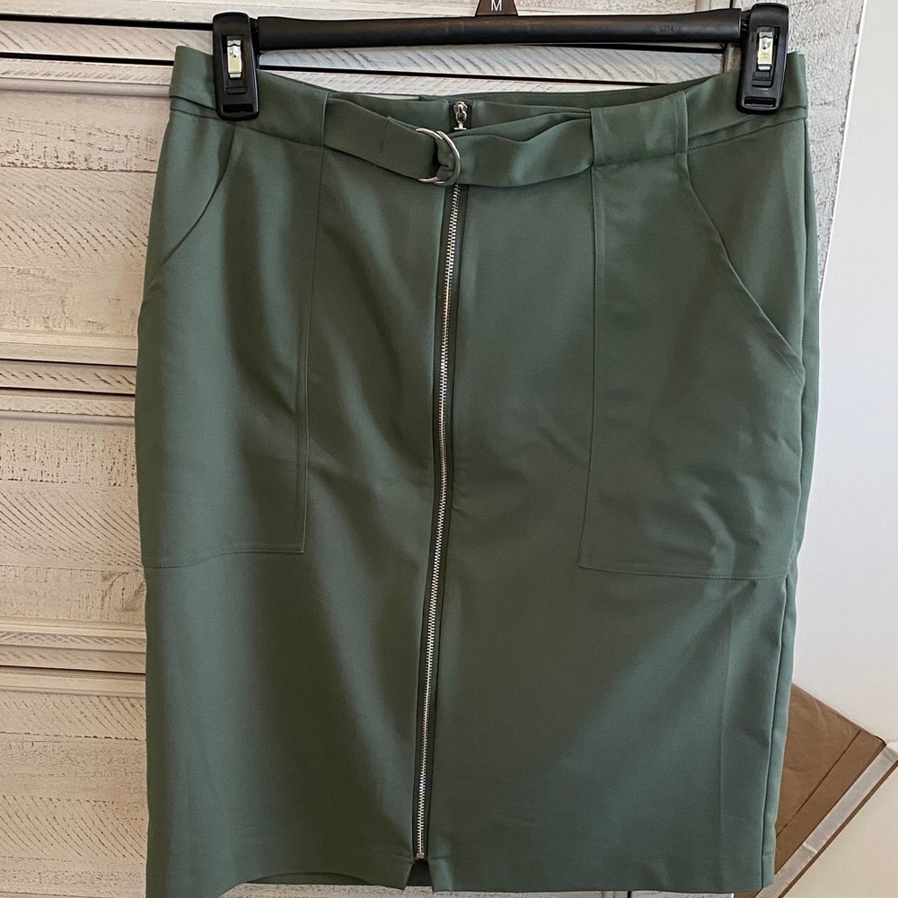 Chaus Olive Green Pencil Skirt with Front Zip and D-Ring Belt